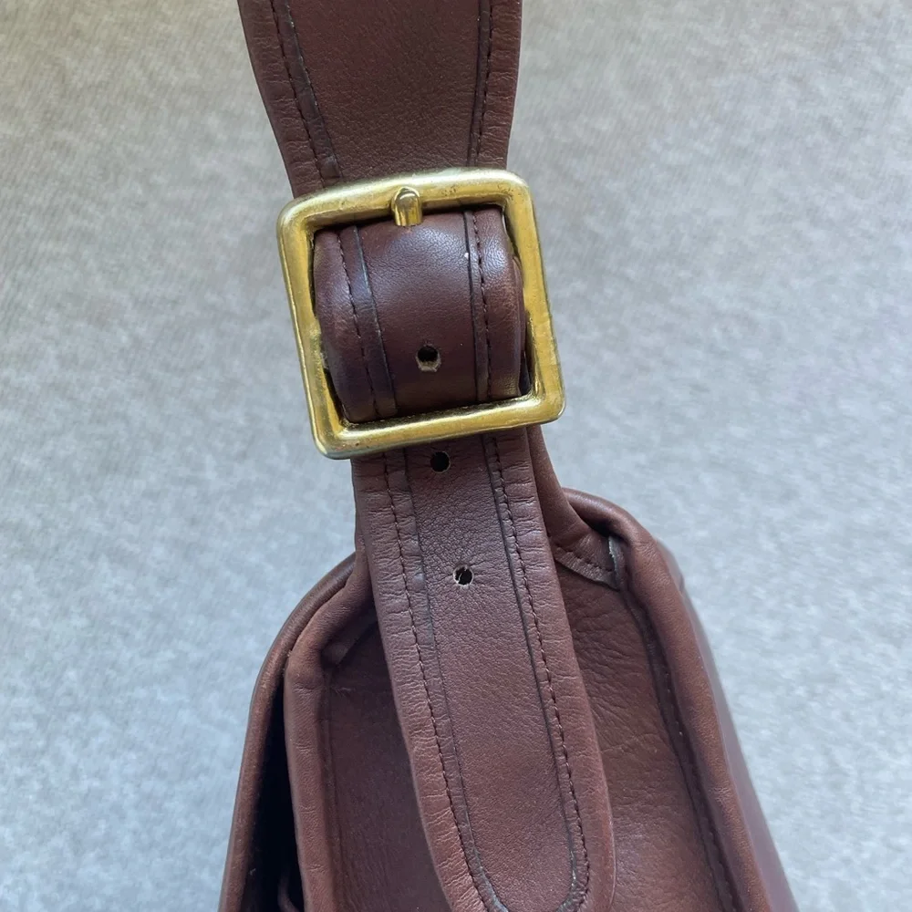 Vintage 80s Coach Musette Bag, Mocha - Picture 5 of 16